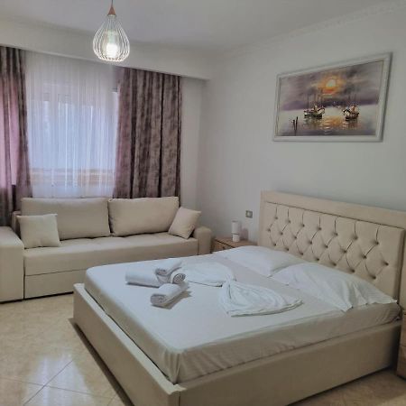 My Holiday House Hotel Durrës Kültér fotó