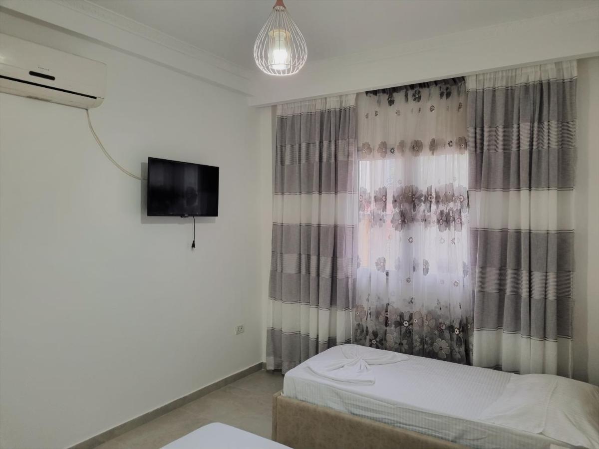 My Holiday House Hotel Durrës Kültér fotó