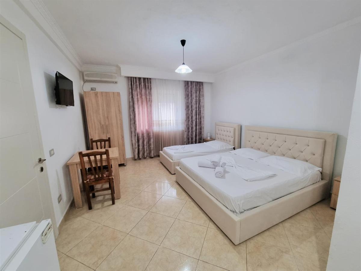 My Holiday House Hotel Durrës Kültér fotó