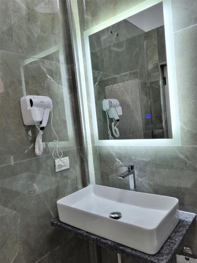 My Holiday House Hotel Durrës Kültér fotó